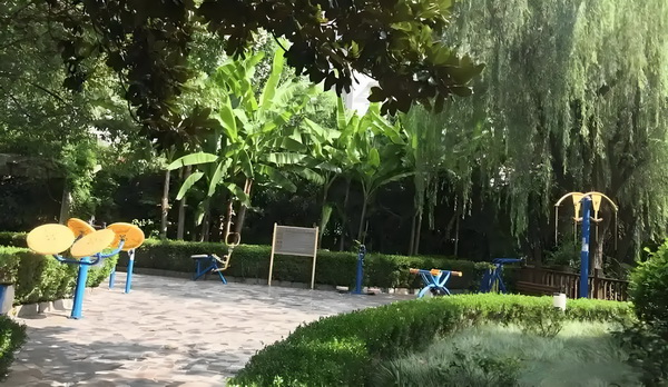 你属于我，酋长近端锋凯尔西首次晒出与霉霉恋爱后的甜蜜合照